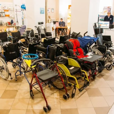 Магазин по продаже ортопедических товаров, медтехники для дома и средств реабилитации Медтехника+ на улице Залесского фотография 2